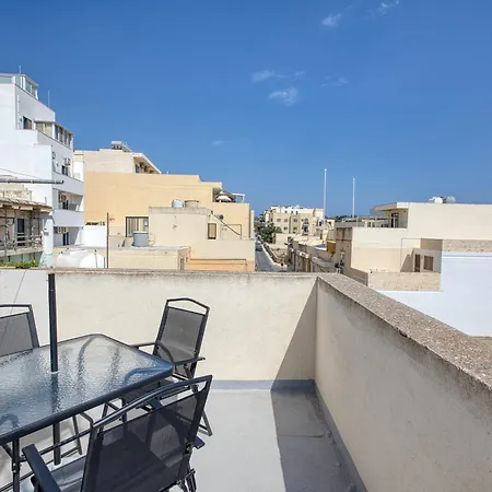 Spacious Maisonette With Terrace And Balconies, Marsaskala * Iz-Zlielaq
